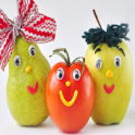 Funny Fruits Pictures Puzzle .